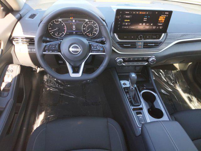 new 2025 Nissan Altima car, priced at $31,960