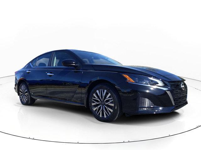 new 2025 Nissan Altima car, priced at $31,960