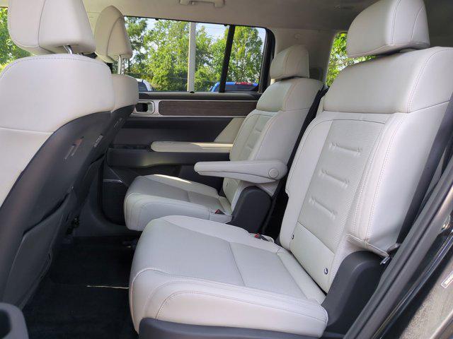 used 2024 Hyundai Santa Fe car, priced at $39,577