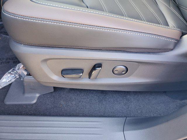 new 2025 Nissan Pathfinder car, priced at $52,175