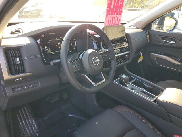 new 2025 Nissan Pathfinder car, priced at $52,175