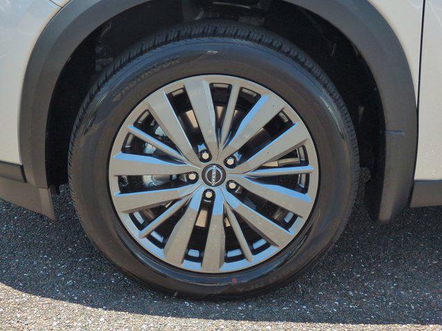 new 2025 Nissan Pathfinder car, priced at $47,555