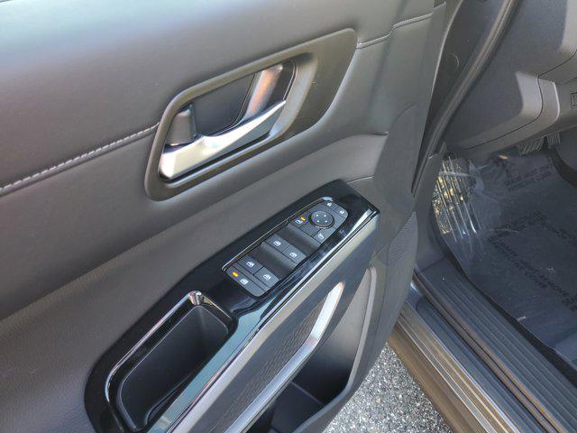 new 2025 Nissan Pathfinder car, priced at $40,590