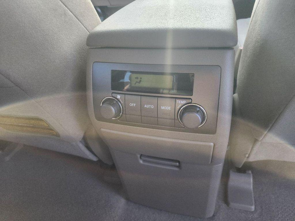 used 2009 Toyota Highlander Hybrid car, priced at $13,995