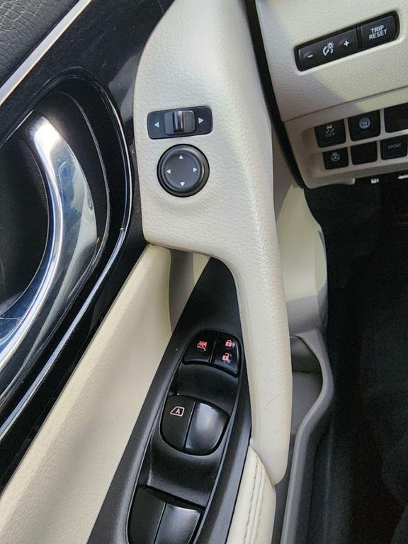 used 2021 Nissan Rogue Sport car, priced at $10,995