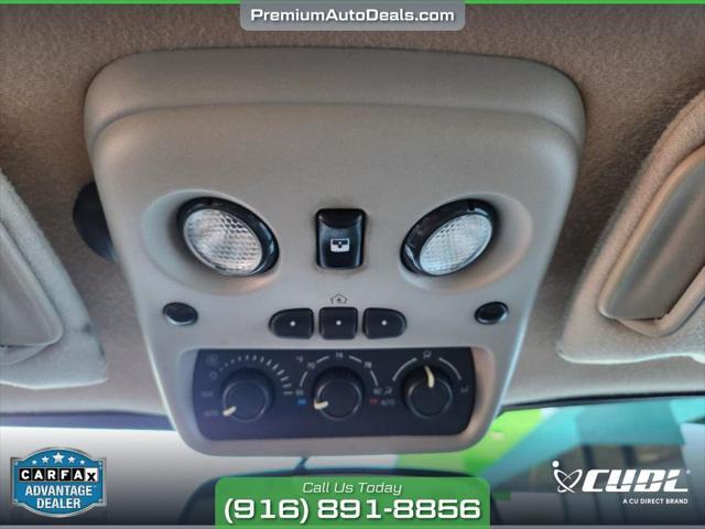 used 2005 Cadillac Escalade car, priced at $9,995