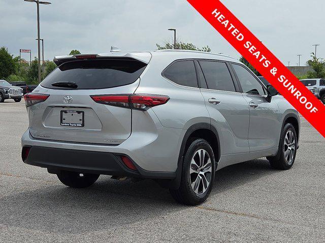 used 2023 Toyota Highlander car, priced at $43,516