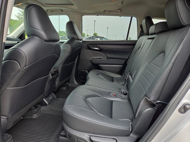 used 2023 Toyota Highlander car, priced at $43,516