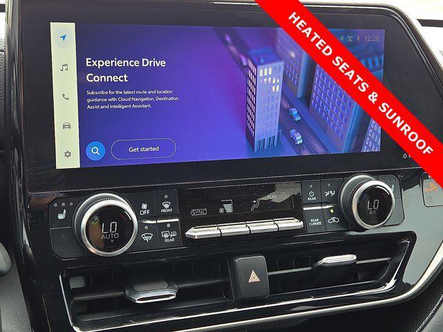 used 2023 Toyota Highlander car, priced at $43,516