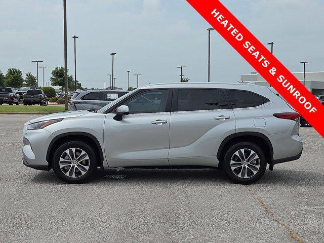 used 2023 Toyota Highlander car, priced at $43,516