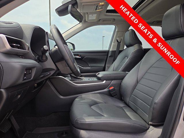 used 2023 Toyota Highlander car, priced at $43,516