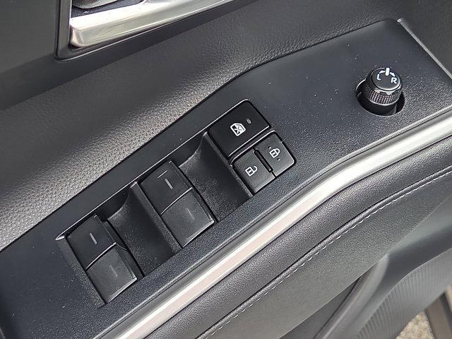 used 2023 Toyota Highlander car, priced at $43,516