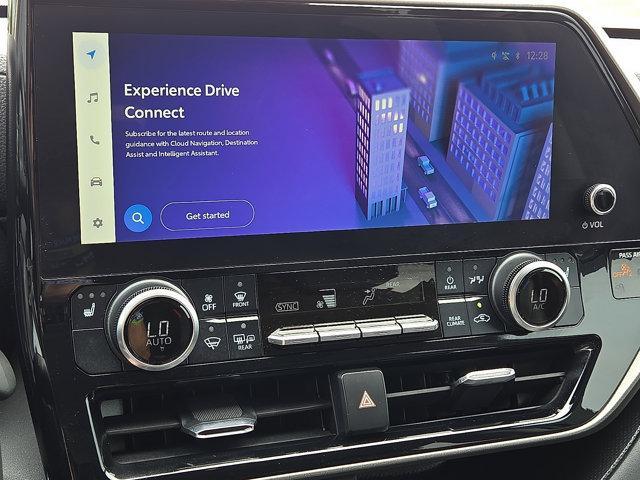 used 2023 Toyota Highlander car, priced at $43,516