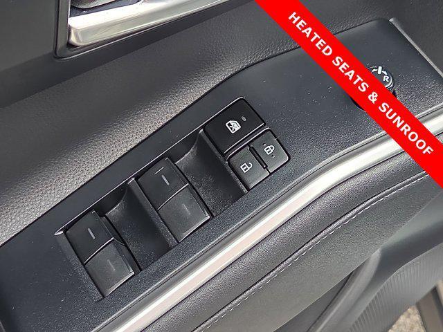 used 2023 Toyota Highlander car, priced at $43,516