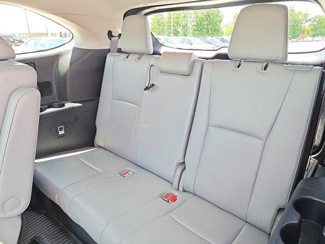 used 2022 Toyota Highlander car, priced at $37,253