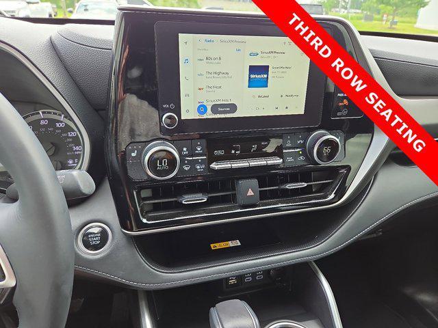 used 2024 Toyota Highlander car, priced at $38,544