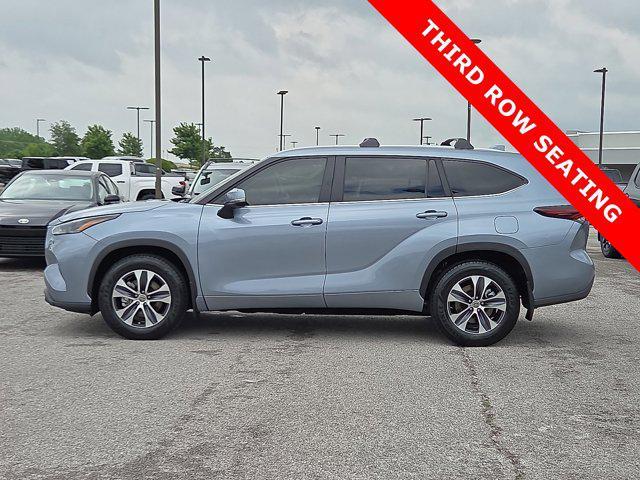 used 2024 Toyota Highlander car, priced at $38,544