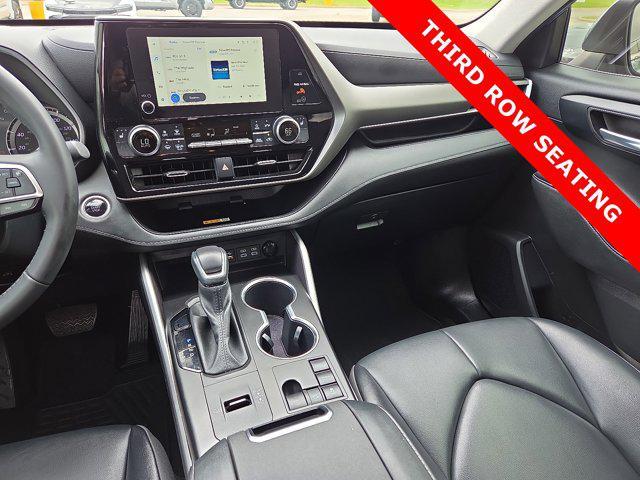 used 2024 Toyota Highlander car, priced at $38,544