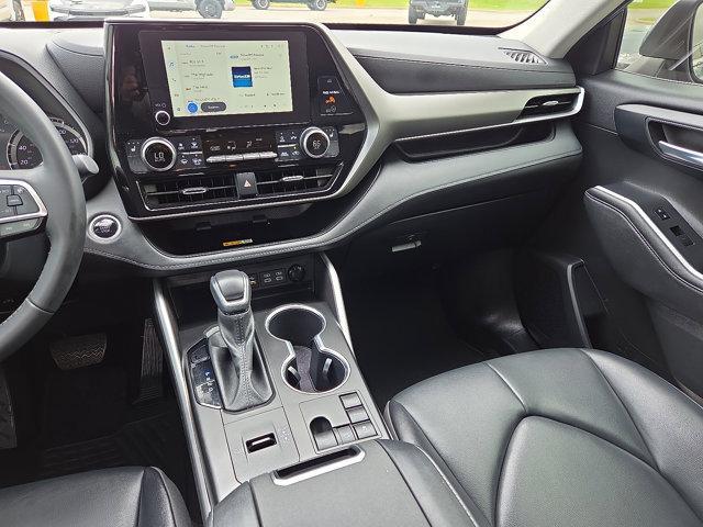 used 2024 Toyota Highlander car, priced at $43,380