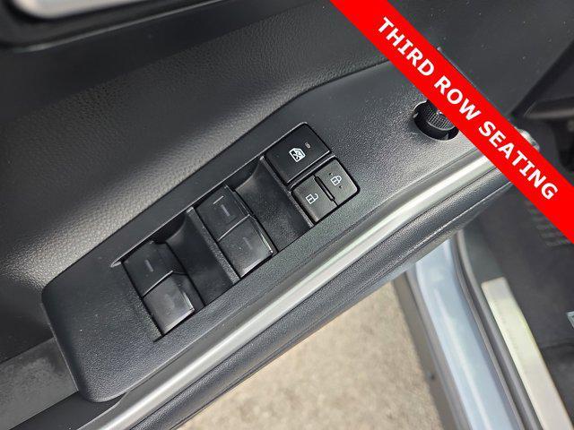 used 2024 Toyota Highlander car, priced at $38,544