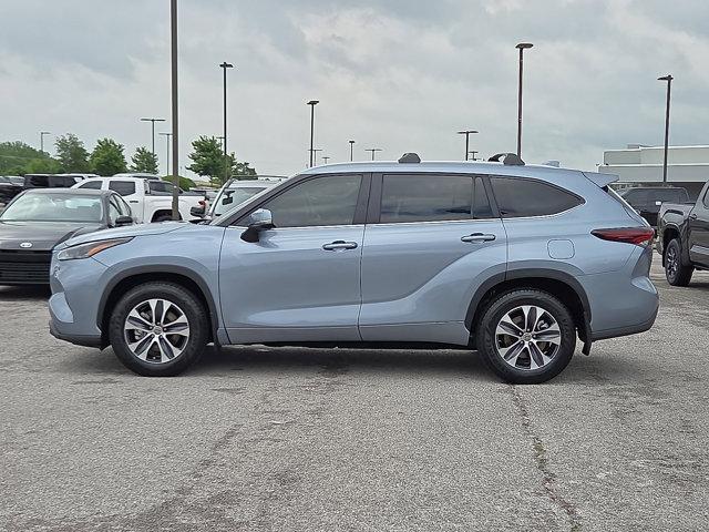 used 2024 Toyota Highlander car, priced at $43,380