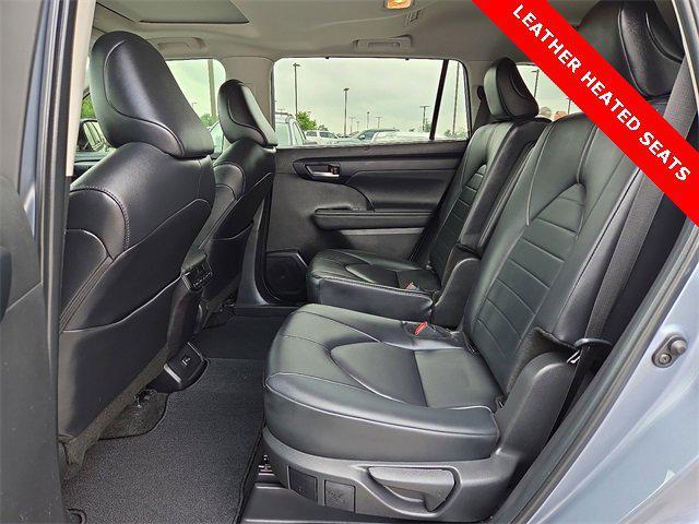 used 2024 Toyota Highlander car, priced at $43,380