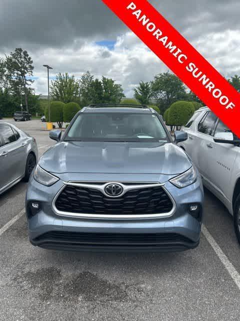used 2024 Toyota Highlander car, priced at $44,141