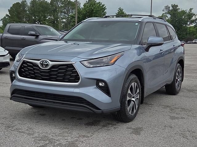 used 2024 Toyota Highlander car, priced at $43,380