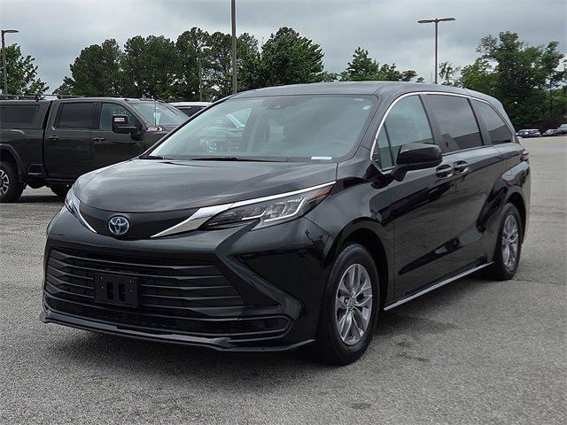 used 2023 Toyota Sienna car, priced at $36,990