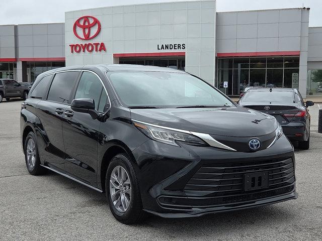 used 2023 Toyota Sienna car, priced at $36,990
