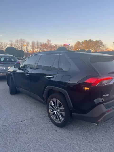 used 2019 Toyota RAV4 car, priced at $25,994