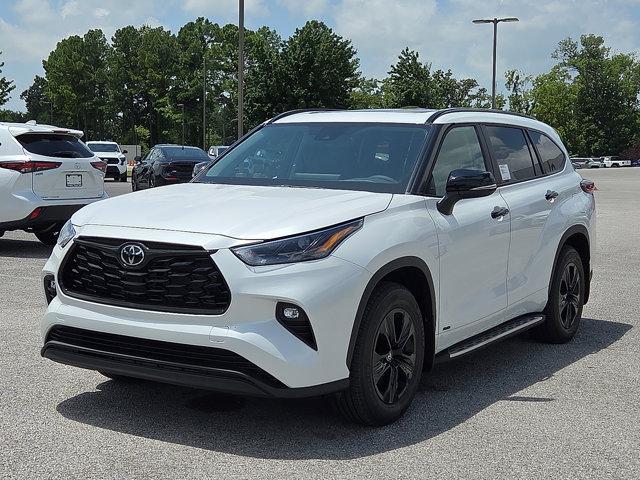 new 2025 Toyota Highlander Hybrid car, priced at $53,597