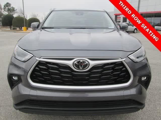 used 2023 Toyota Highlander car, priced at $35,423