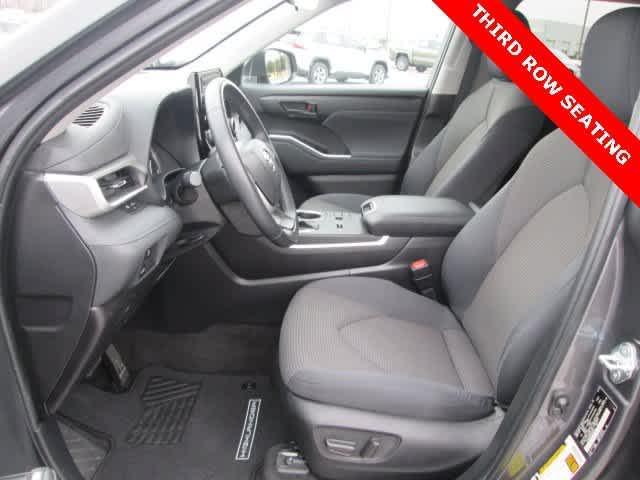 used 2023 Toyota Highlander car, priced at $35,423