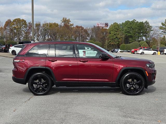 used 2023 Jeep Grand Cherokee car, priced at $33,088