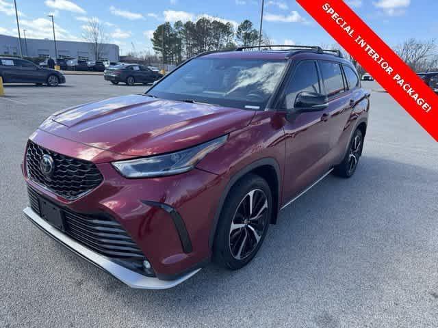 used 2022 Toyota Highlander car, priced at $35,438