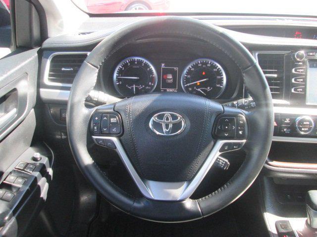 used 2018 Toyota Highlander car, priced at $21,800