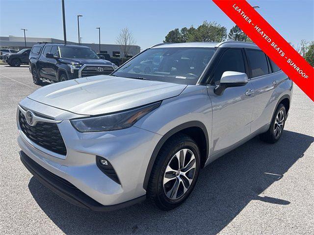 used 2023 Toyota Highlander car, priced at $36,500