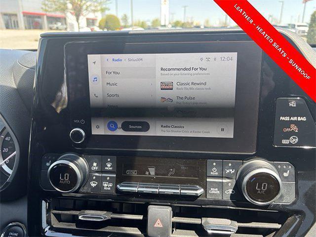 used 2023 Toyota Highlander car, priced at $36,500