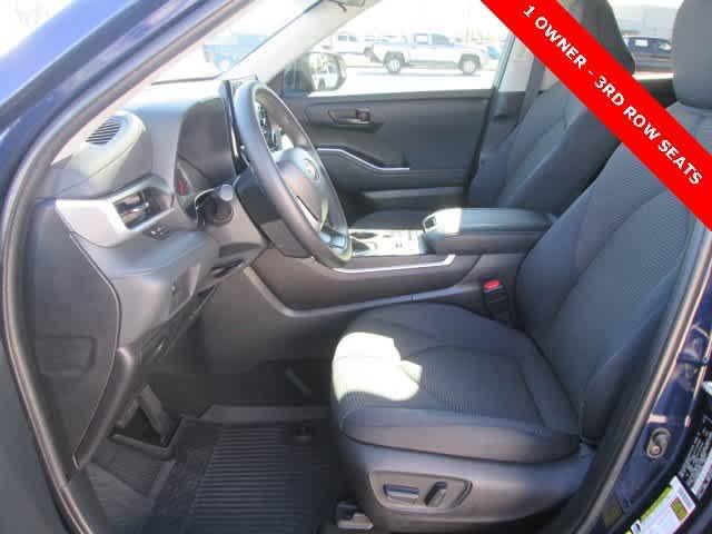 used 2022 Toyota Highlander car, priced at $30,814