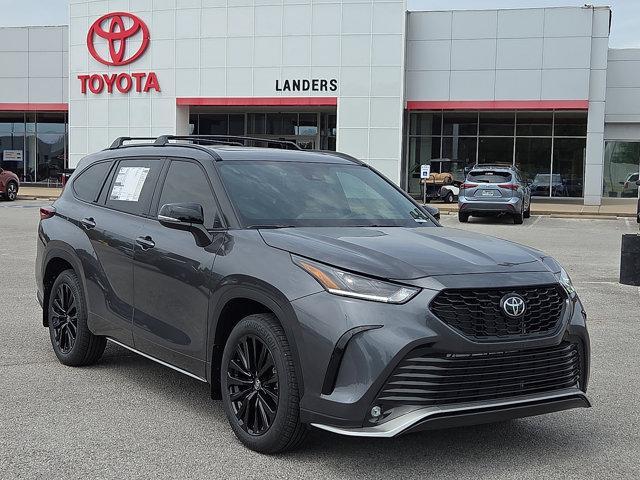 new 2025 Toyota Highlander car, priced at $48,675