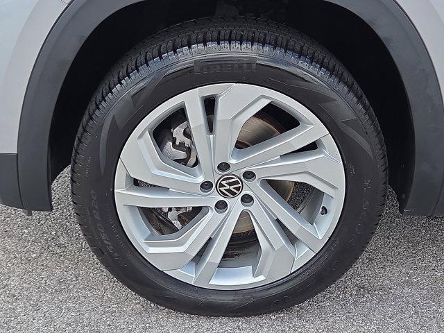 used 2023 Volkswagen Atlas car, priced at $34,652