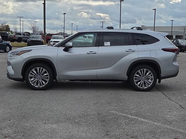 new 2025 Toyota Highlander car, priced at $52,676