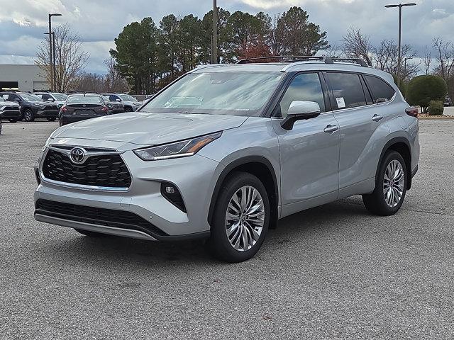 new 2025 Toyota Highlander car, priced at $52,676