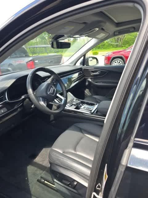 used 2023 Audi Q7 car, priced at $39,989