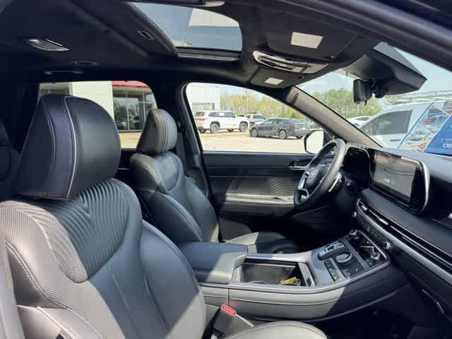 used 2024 Hyundai Palisade car, priced at $45,071