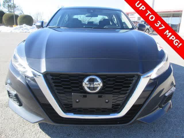 used 2022 Nissan Altima car, priced at $19,998