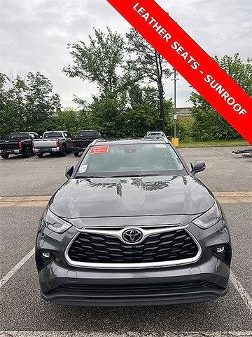 used 2023 Toyota Highlander car, priced at $41,220