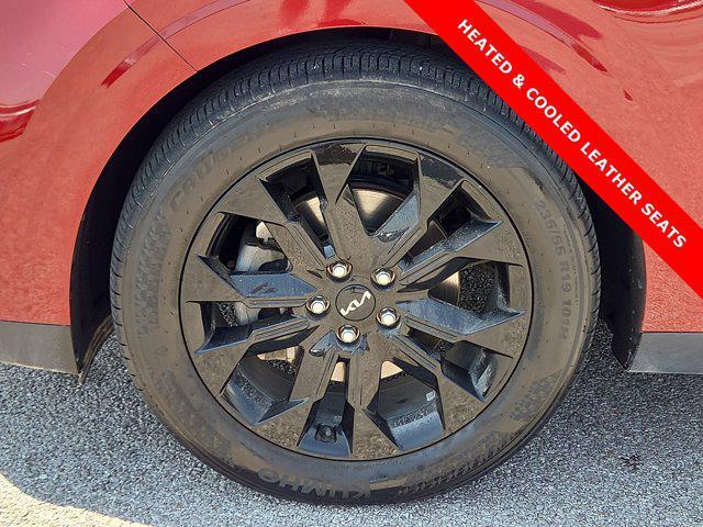 used 2022 Kia Carnival car, priced at $34,015