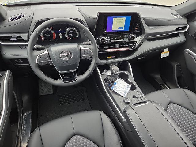 new 2025 Toyota Highlander car, priced at $51,306